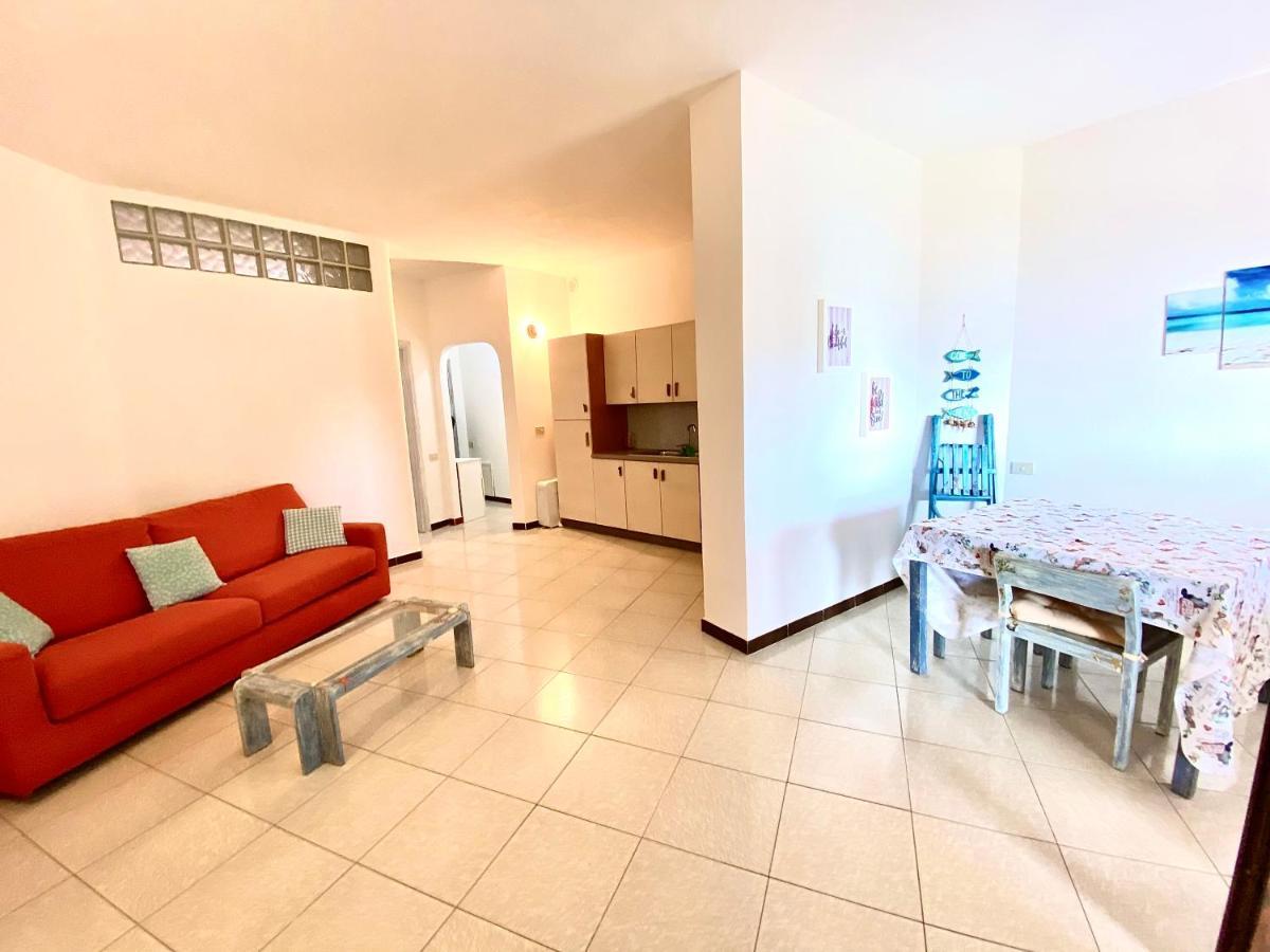 Appartamento Fronte Mare Santa Teresa Gallura Εξωτερικό φωτογραφία